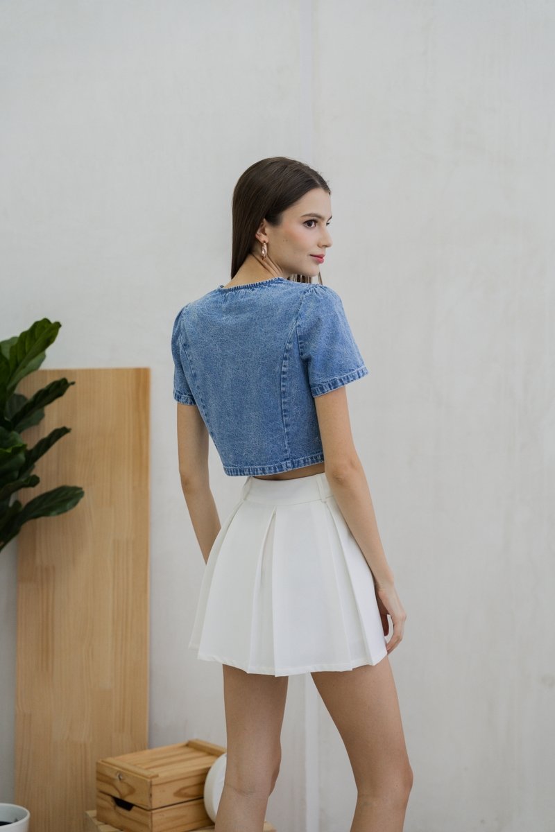 Kienna Denim Crop Top In Light Wash (XS)
