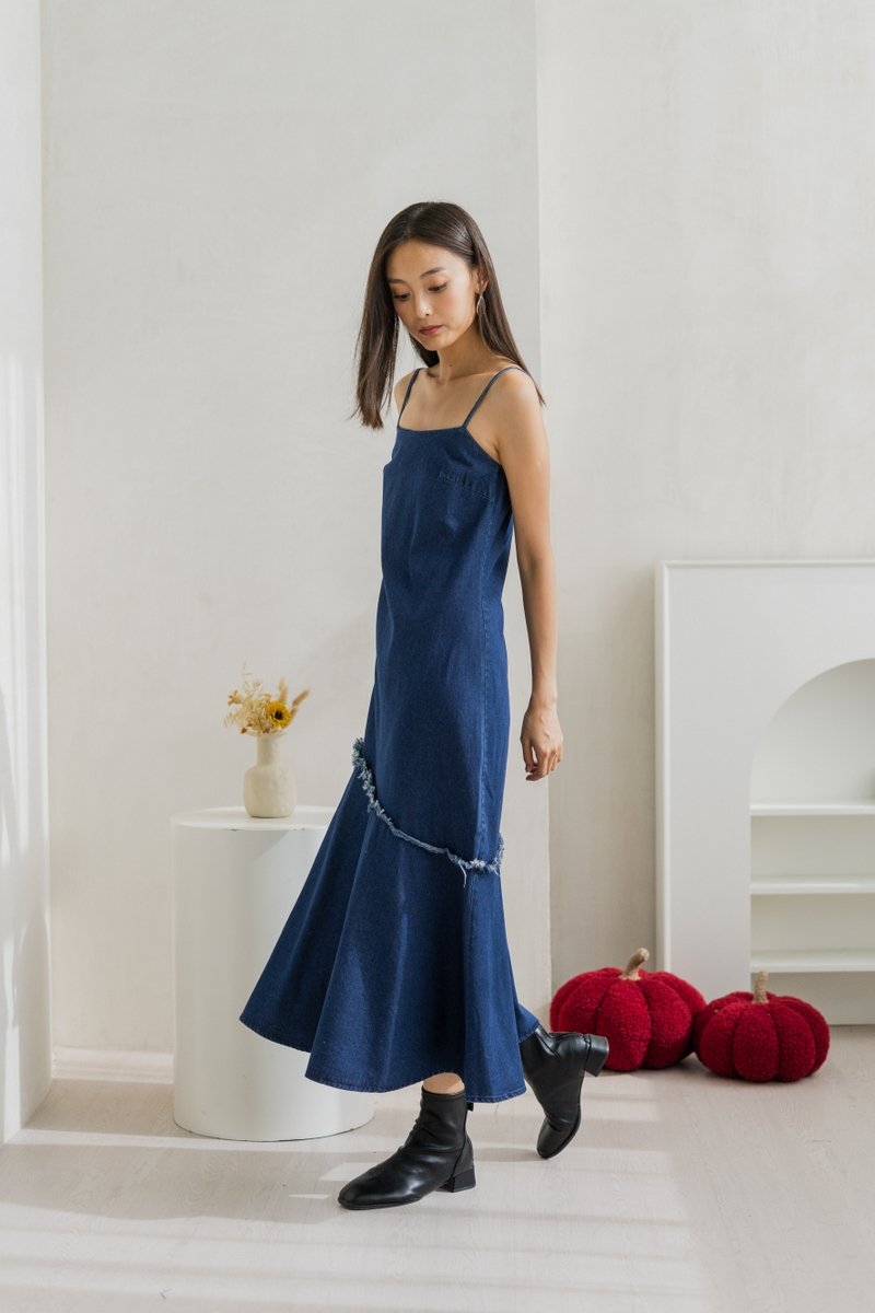 Madilyn Slanted Camisole Denim Maxi Dress (XS)