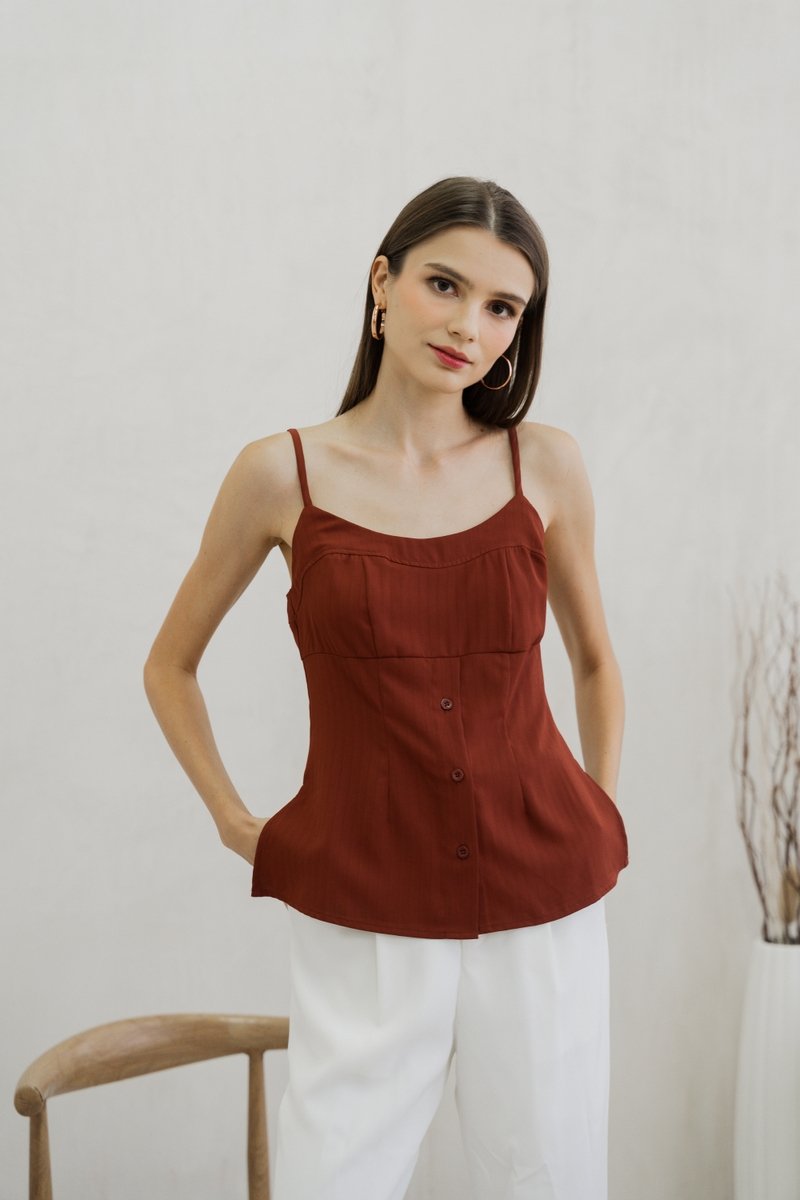 Calianna Button Camisole Top In Rust