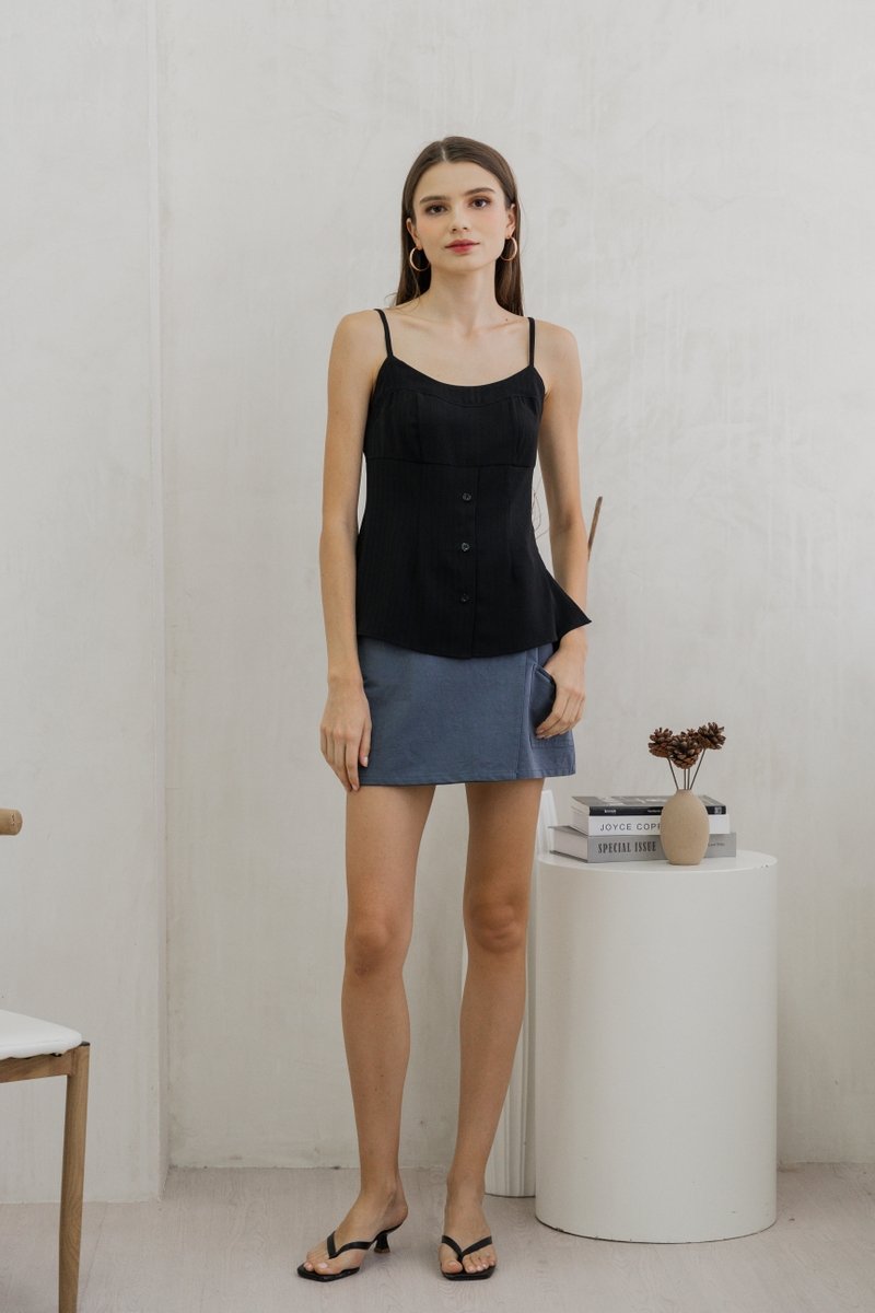 Calianna Button Camisole Top In Black (XS)