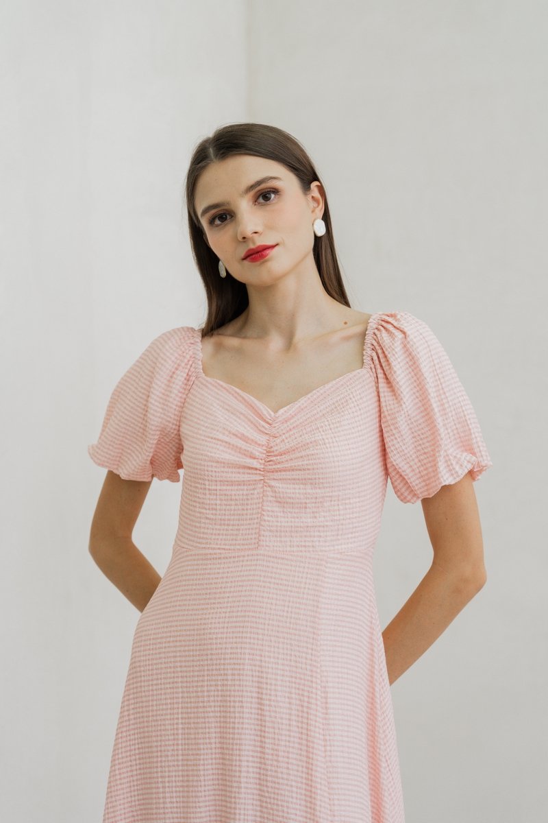 Zila Sweetheart Gingham Midi Dress In Pink