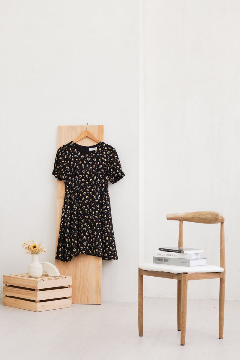 Aeris Printed Floral Flared Dress In Black (XS)