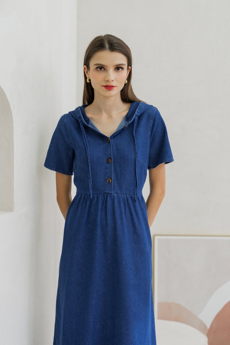 Celeste Hoodie Button Denim Midi Dress (XS)