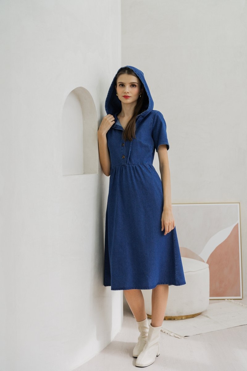 Celeste Hoodie Button Denim Midi Dress (XS)