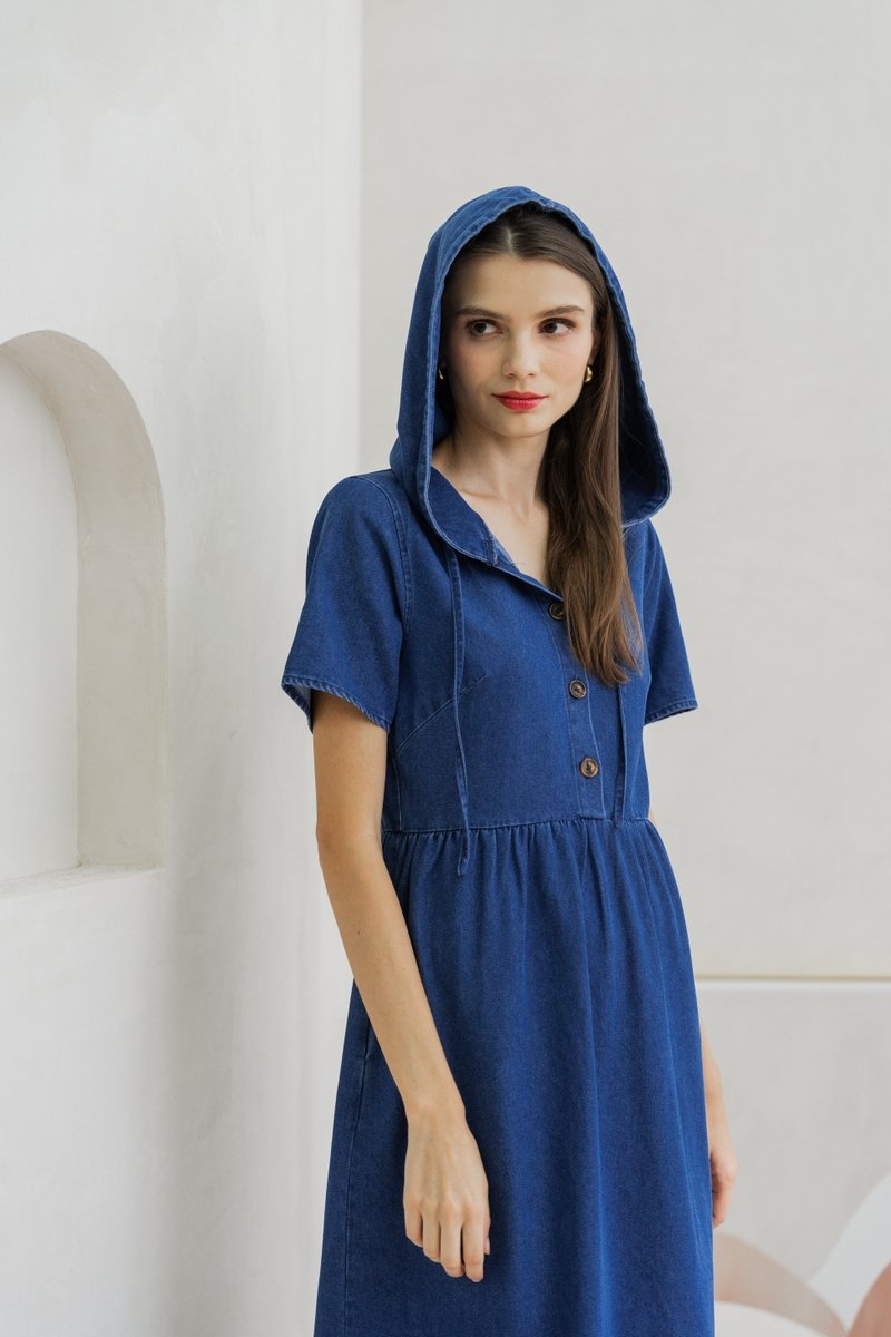 Celeste Hoodie Button Denim Midi Dress (XS)