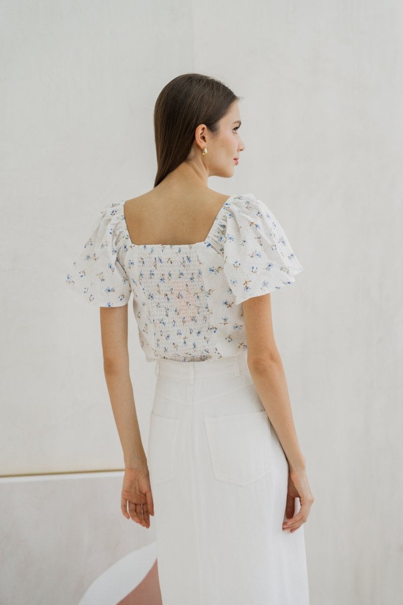 Hallie Flared Sleeve Sweetheart Top (XS)