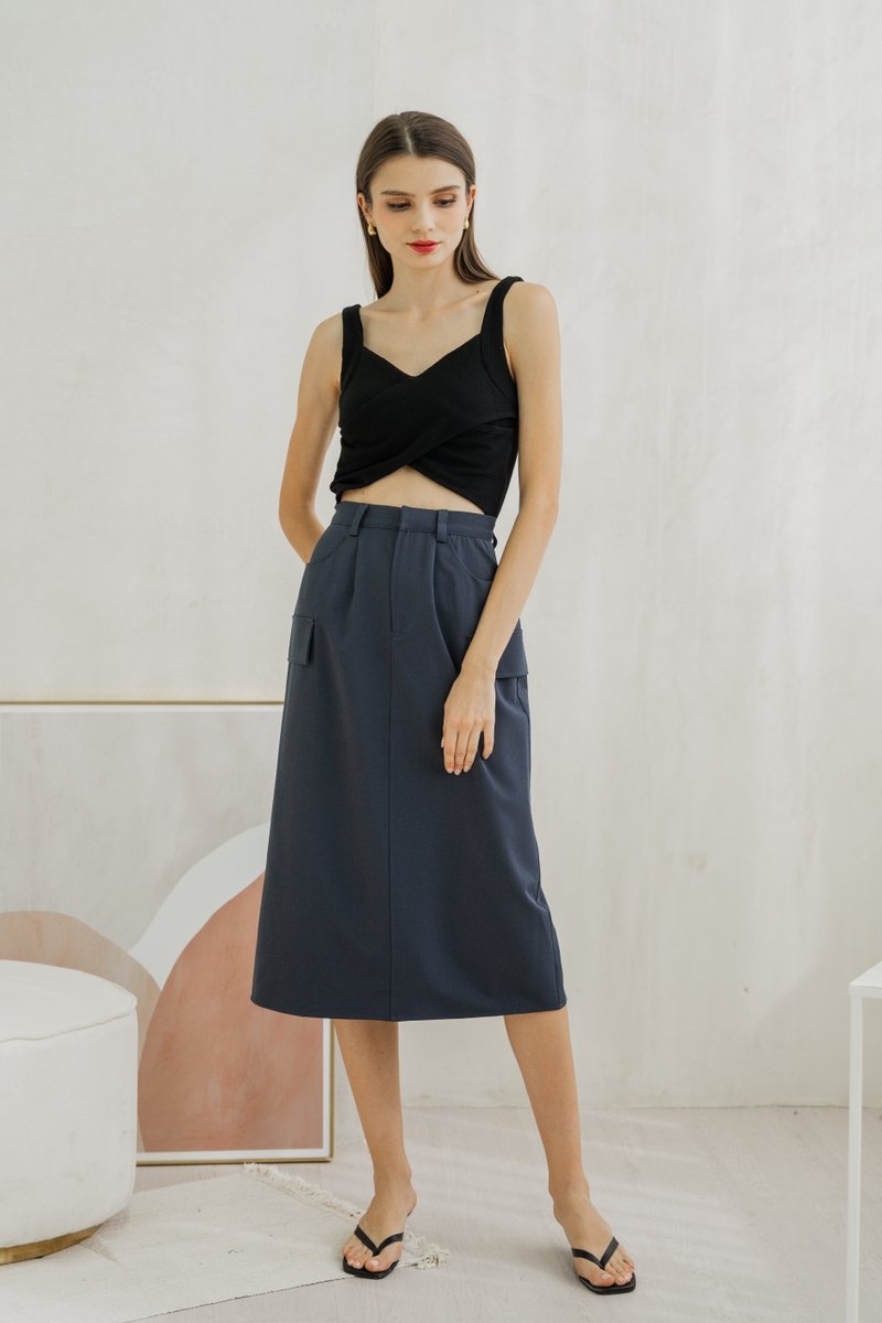 Giselle Padded Overlap Crop Top In Black (XS)