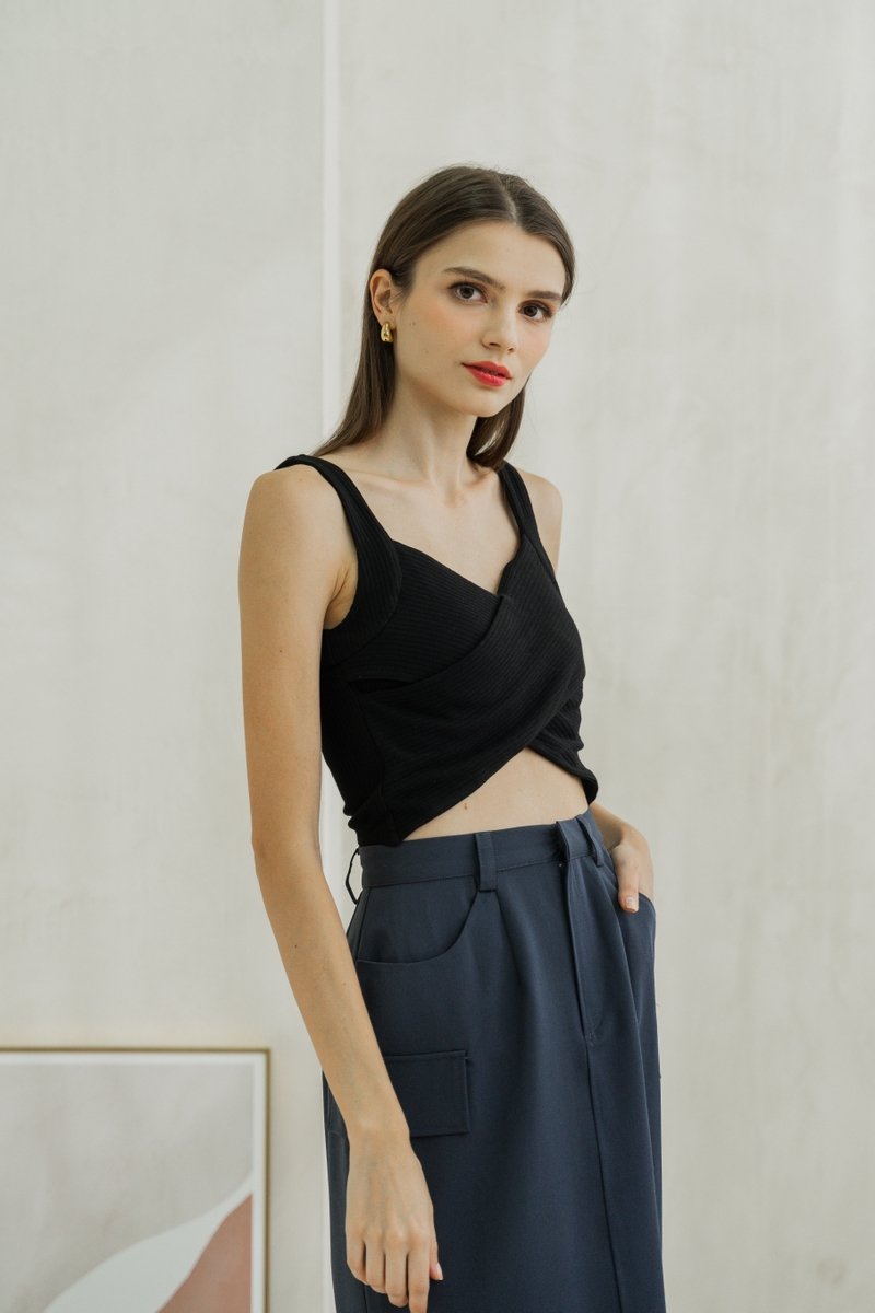 Giselle Padded Overlap Crop Top In Black (XS)