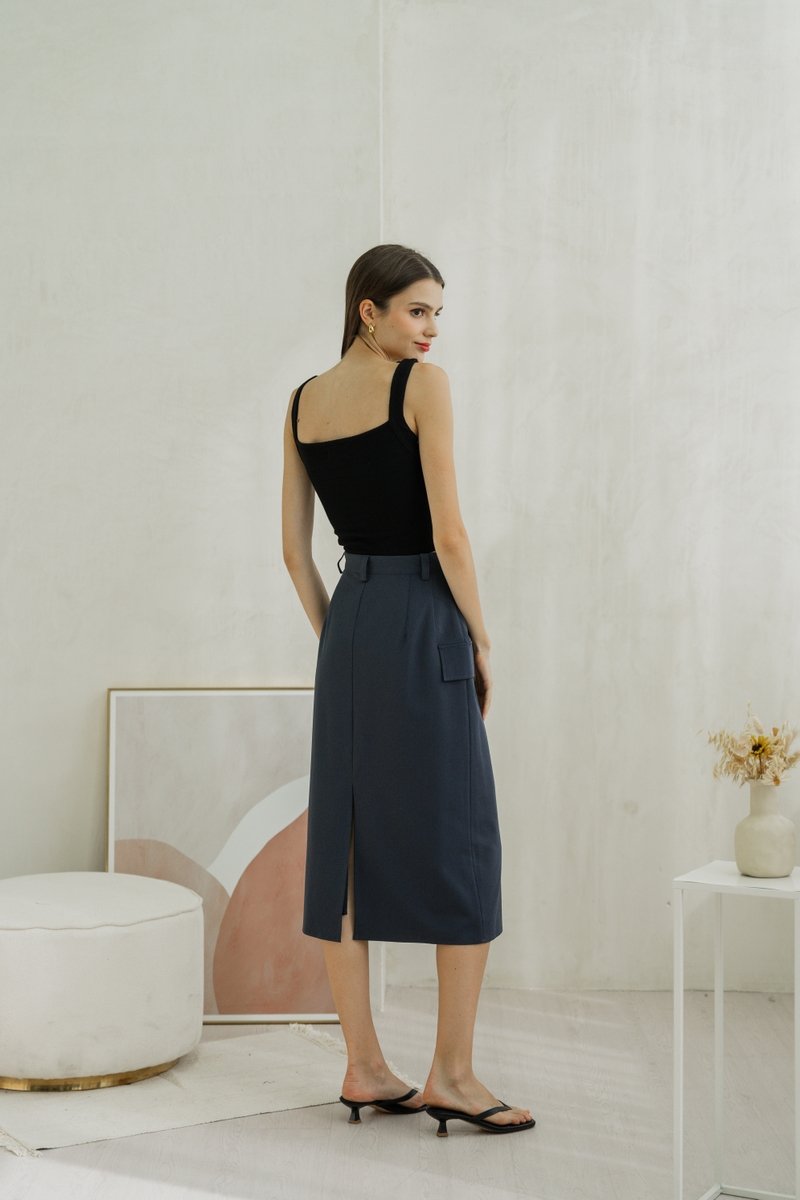 Giselle Padded Overlap Crop Top In Black (XS)