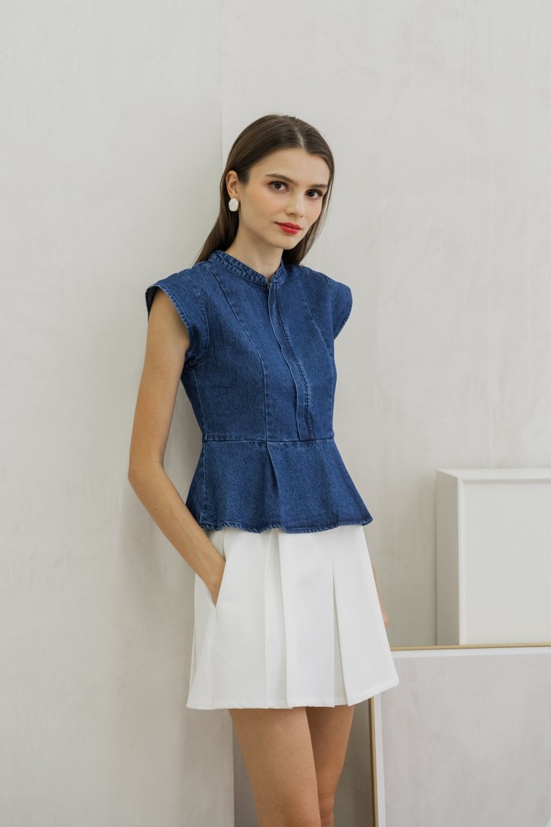 Eliza Front Zipper Mandarin Collar Denim Top (XS)