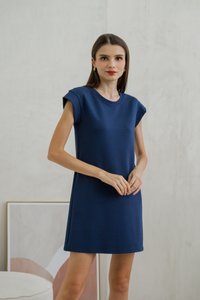 Braelynn Shift Dress In Navy (XS)