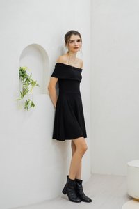 Violeta Off Shoulder Knitted Dress In Black (XS)