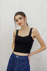 Angelica Padded Ribbed Crop Top In Black