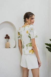 Karla Eyelet Button Top (XS)