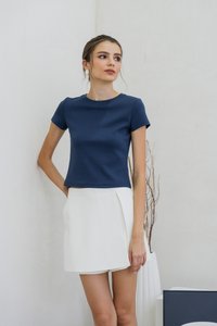 Braelynn Baby Tee In Navy
