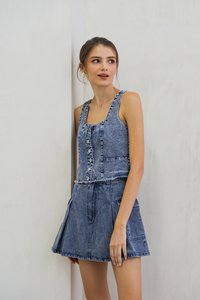 Amberlyn Denim Cargo Skort In Acid Wash (XS)