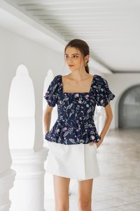 Lenora Floral Pleated Babydoll Top In Navy (XS)