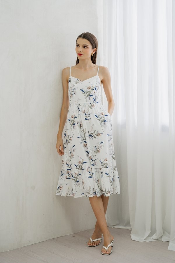 Aleena Floral Camisole Midi Dress In White (XS)