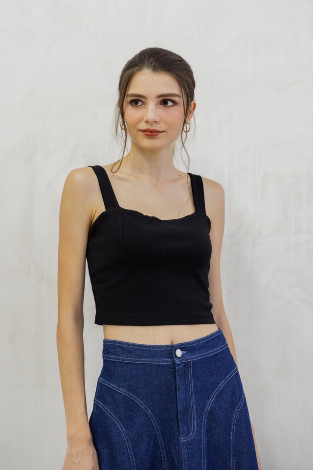Angelica Padded Ribbed Crop Top In Black