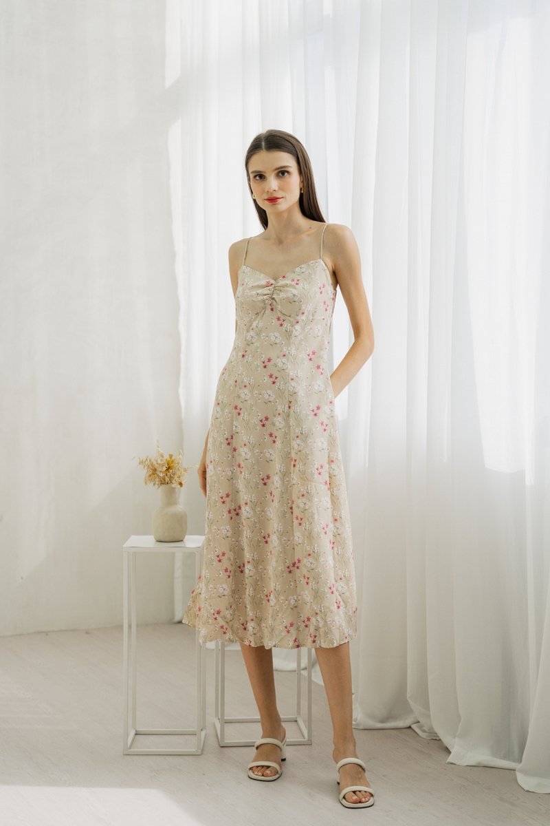 Sylvie Camisole Floral Midi Dress In Cream (XS)