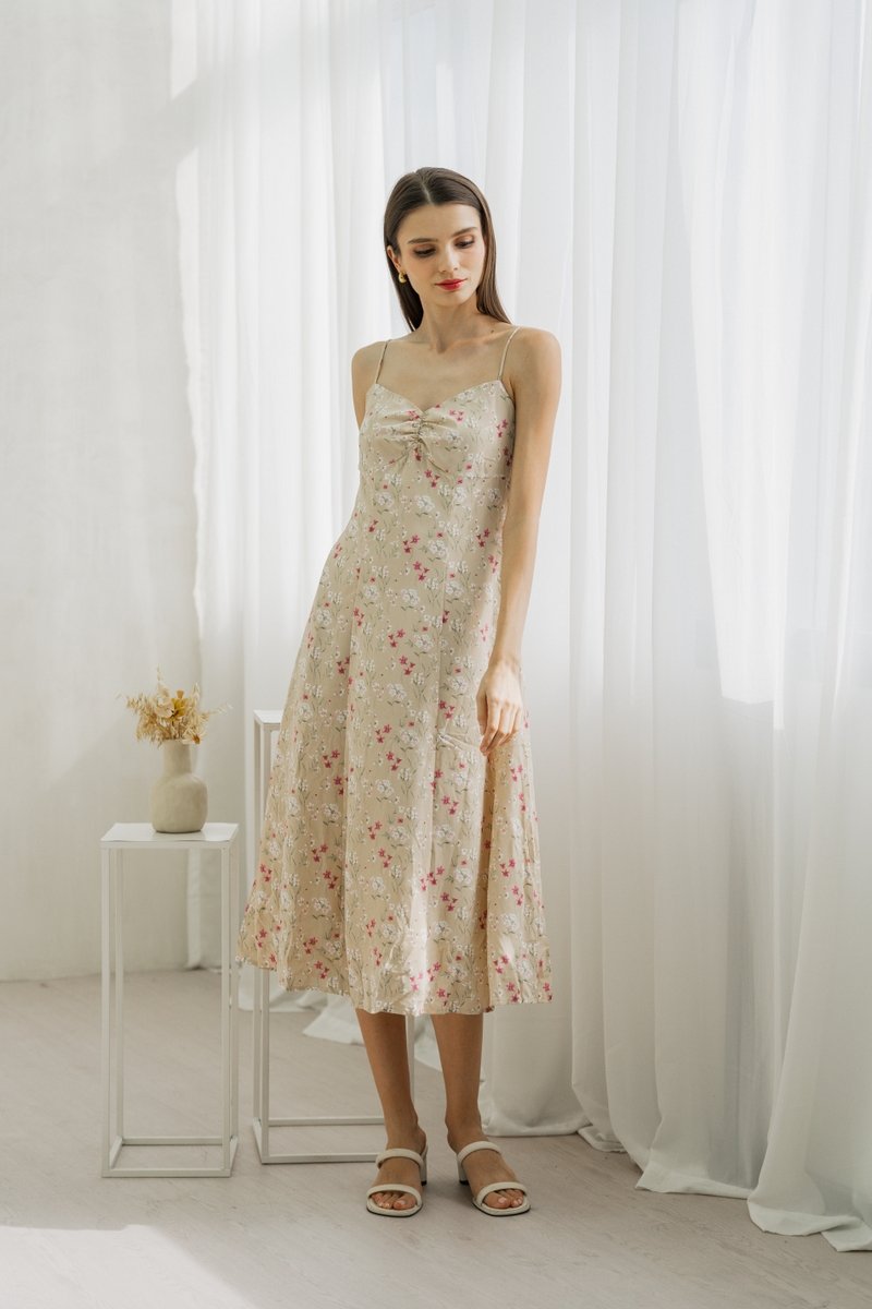 Sylvie Camisole Floral Midi Dress In Cream (XS)