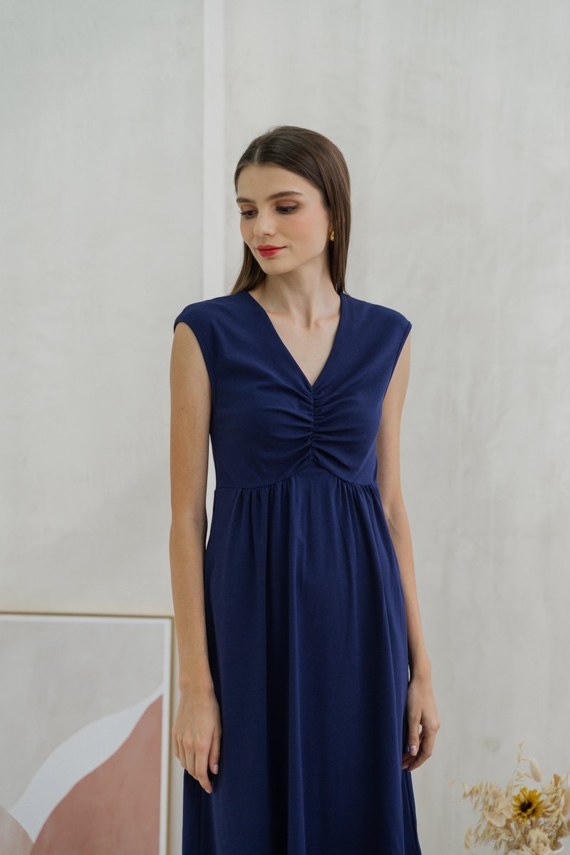 Davina Ruched Cotton Midi Dress In Navy (XS)