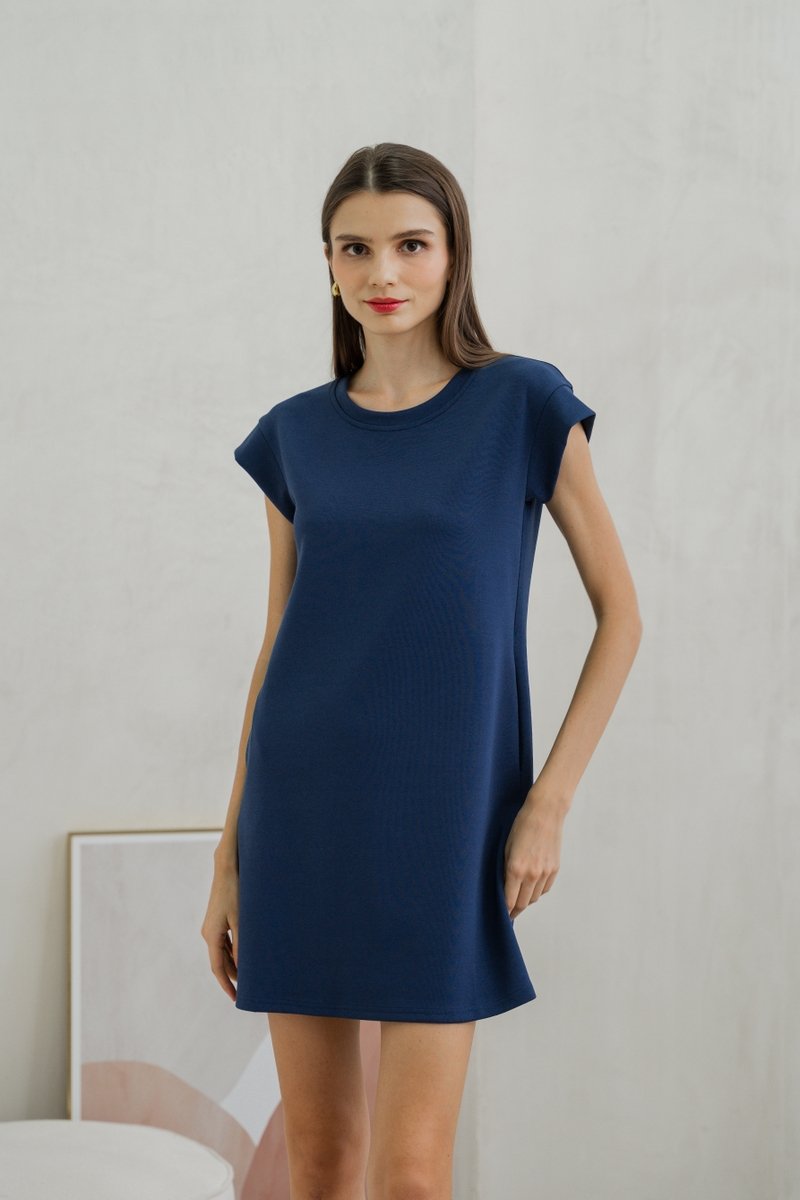Braelynn Shift Dress In Navy (XS)