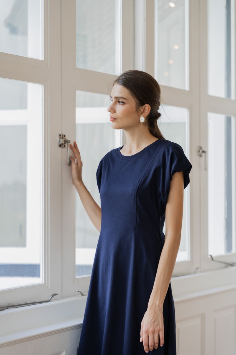 Libbie Cotton Midi Dress In Navy (XS)
