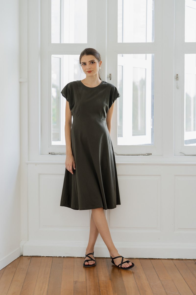 Libbie Cotton Midi Dress In Olive (XS)