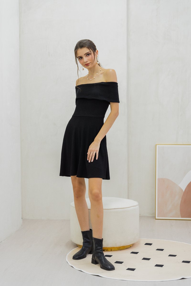 Violeta Off Shoulder Knitted Dress In Black (XS)