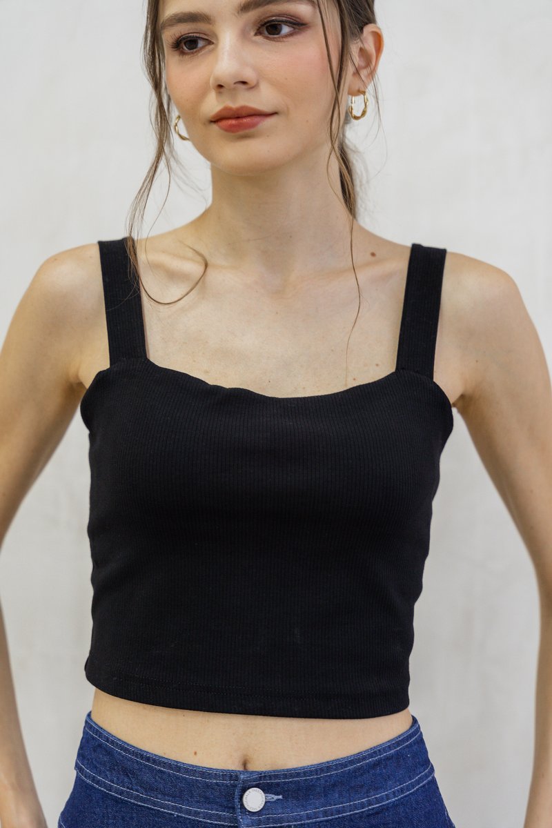 Angelica Padded Ribbed Crop Top In Black