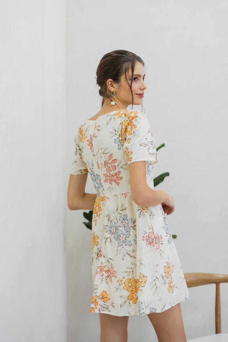 Jovie Eyelet Floral Dress (XXL)