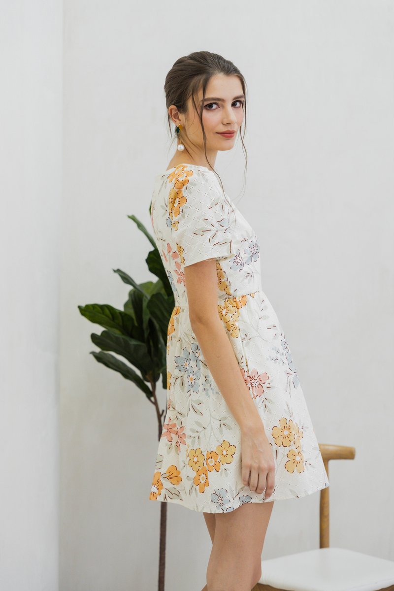 Jovie Eyelet Floral Dress (XXL)