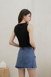 Maris Button Vest Top In Black