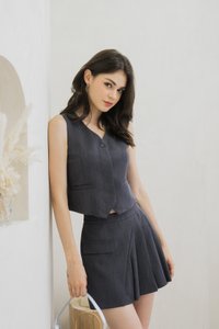 Maris Button Vest Top In Grey
