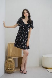 Reyna Printed Floral Dress In Black (XS)
