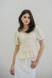 Alexa Eyelet Button Top In Cream (XS)