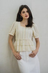 Alexa Eyelet Button Top In Cream (XS)