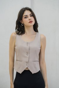 Tiana Vest Duo Button Top In Grey (XL)