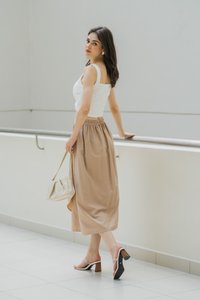 Bora Overlap Midi Skirt In Khaki(L)