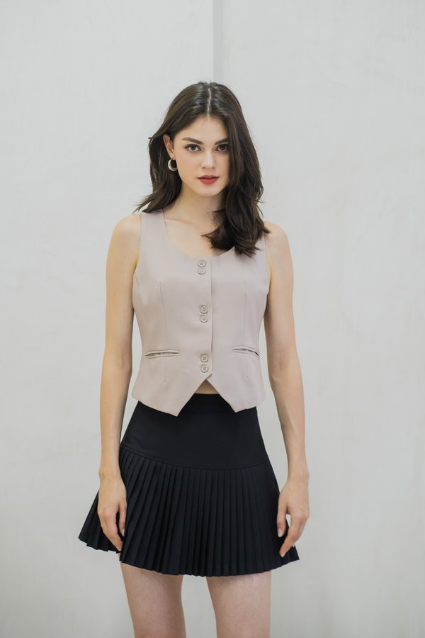 Tiana Vest Duo Button Top In Grey