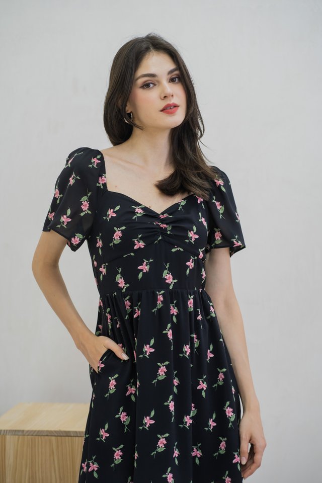 Reyna Printed Floral Dress In Black
