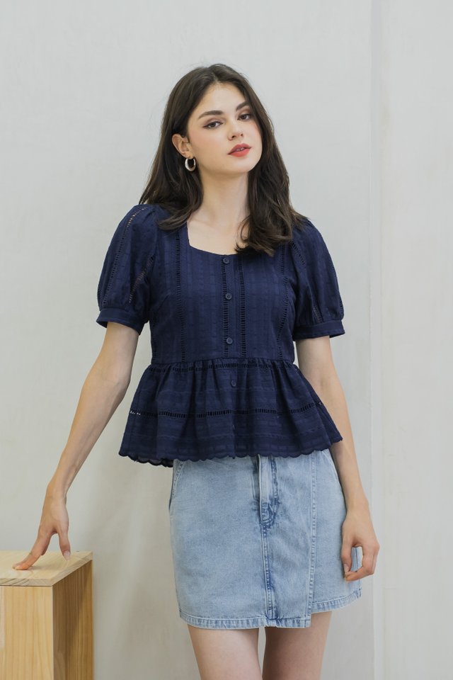 Alexa Eyelet Button Top In Navy (XS)