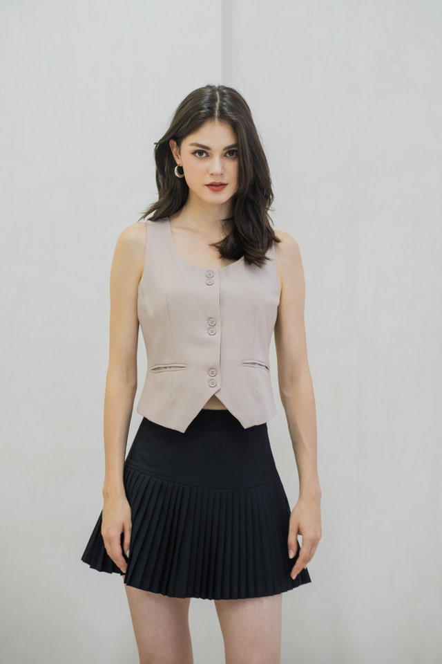 Tiana Vest Duo Button Top In Grey