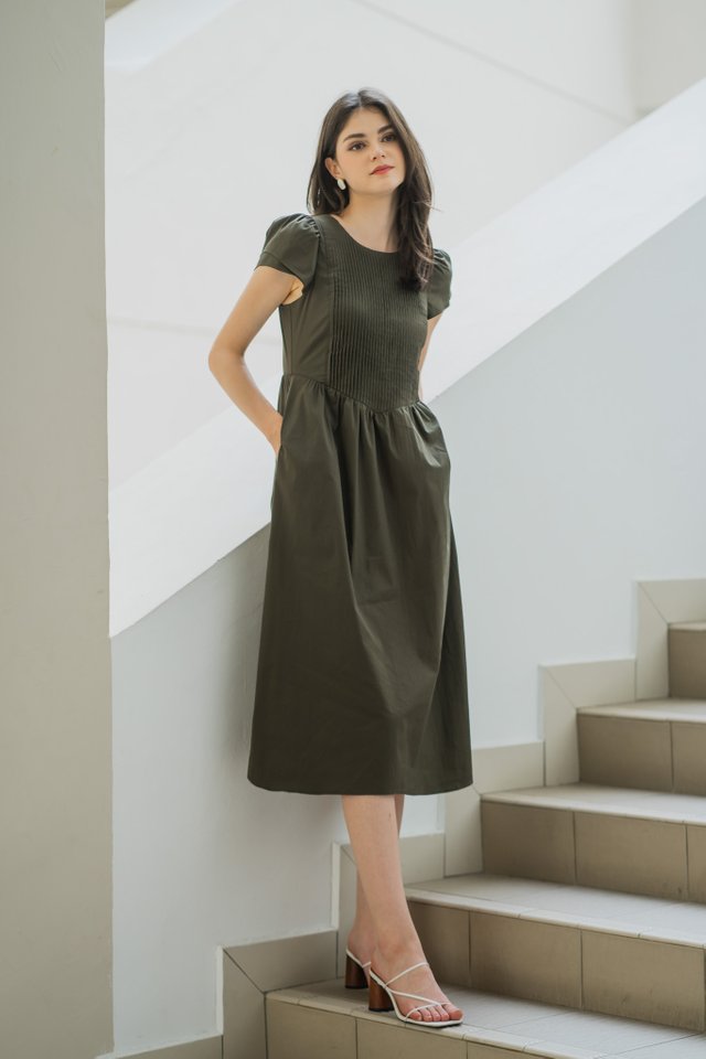 Nera Pleated Midi Dress In Olive 