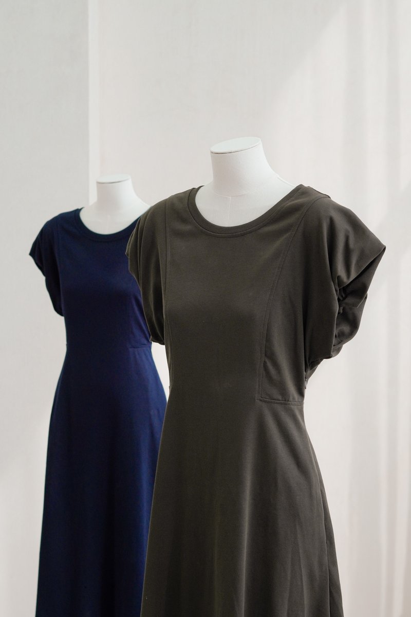 Libbie Cotton Midi Dress In Olive (XS)