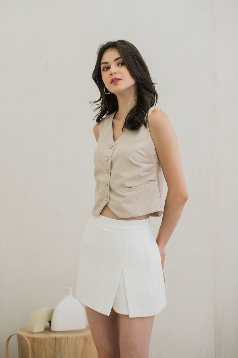 Gabriela Side Ruched Vest Button Top In Sand