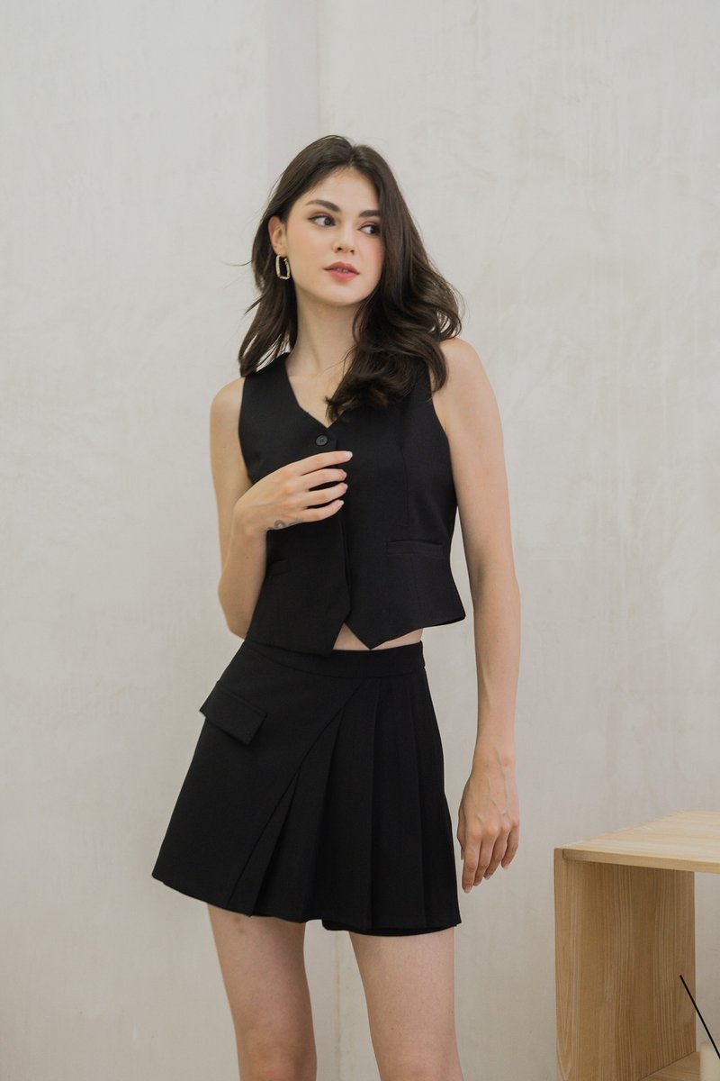 Maris Pleated Skort In Black (XS)