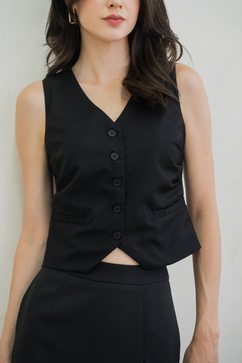 Gabriela Side Ruched Vest Button Top In Black (L)