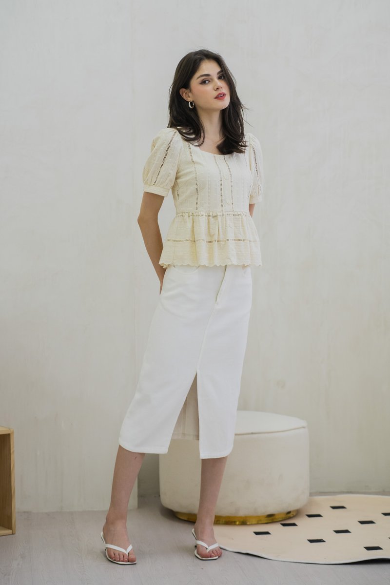 Alexa Eyelet Button Top In Cream (XS)